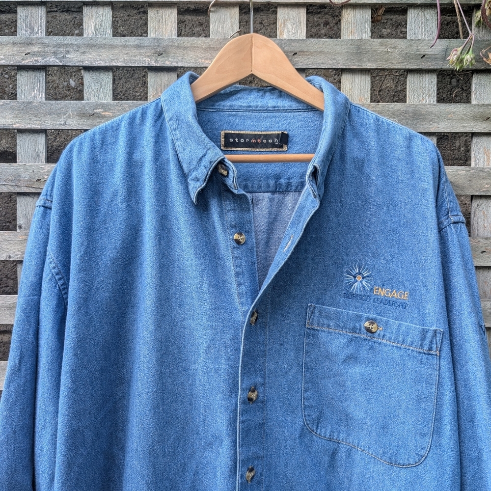 Vintage Men's XL Denim Chambray Shirt Stormtech Ivey Dofasco Casual Button Down